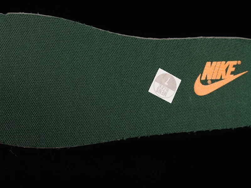 All Categories Nk SB Dunk Series Nk SB Dunk Low Low-top sneakers Nk SB Dunk Low "Miami Hurricanes" Orange-green SB low-top casual sneakers DD1391-300